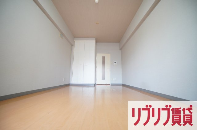 ジェネピア東千葉の居間・リビング