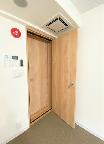 「防音マンション」ハーモニーグラシア大山の内装|防音の象徴の2重扉！