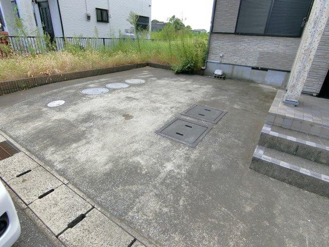 茂原市千町3394戸建の駐車場