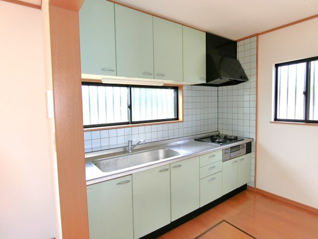 茂原市千町3394戸建のキッチン