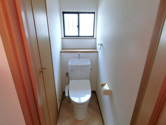 茂原市千町3394戸建のトイレ