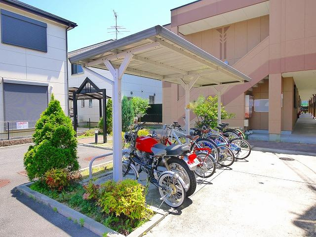 サンガーデンⅡのその他共用部分|自転車置き場があります。