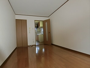 【居間・リビング】 | カーサイズミB棟