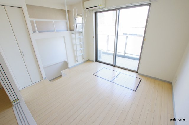 ノースヴィレッジ参番館　仲介手数料無料の寝室