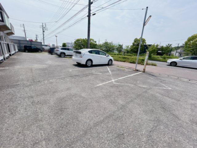 サンシティーひまわりの駐車場