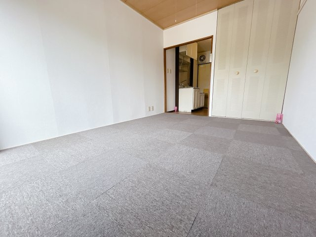 サンシティーひまわりの洋室
