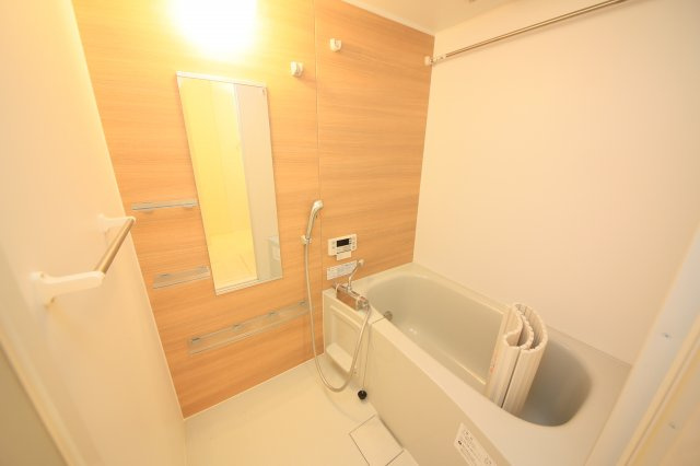レガーロアサヒの浴室
