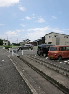 【駐車場】