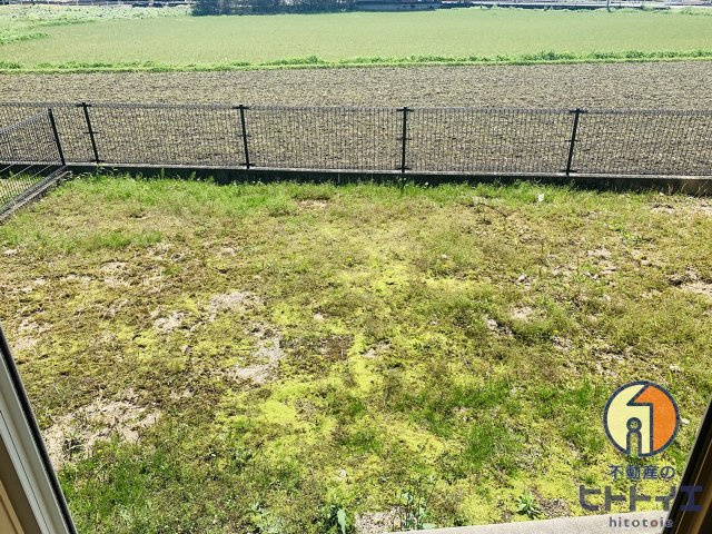 アルシオネB棟の庭|お庭の付いた物件です