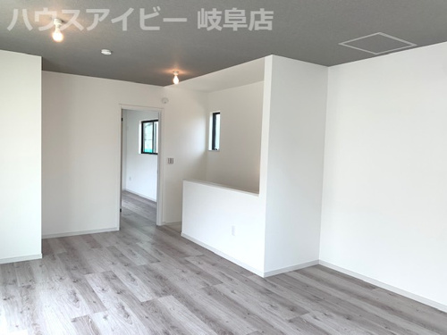 岐阜市松鴻町 新築建売全1棟 Jr岐阜駅まで徒歩10分圏内の立地の良さ 駐車場1台確保 A棟 月々支払6万円台 浴室乾燥機 ワイドバルコニー 追焚機能浴室 ２沿線利用可 岐阜市の建売 ハウスアイビー