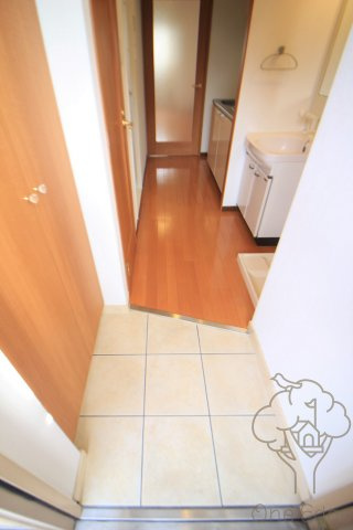 シャインビュー新大阪の玄関