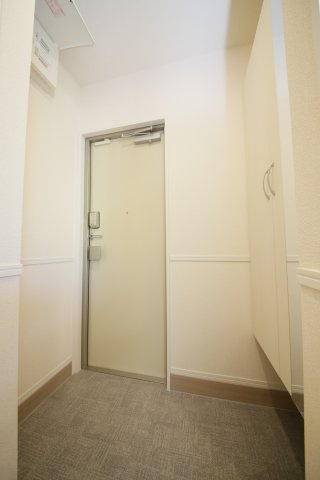 エスペランサ旭A棟の玄関