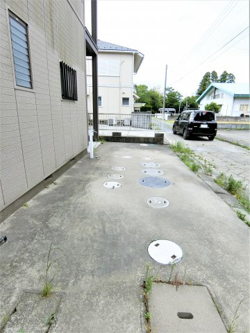 大網白里市上谷新田貸家の駐車場