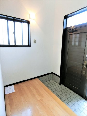 大網白里市上谷新田貸家の玄関