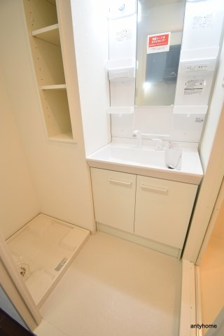 セントロイヤルクラブ新大阪　仲介手数料無料の洗面所