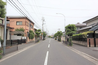 【前面道路含む現地写真】