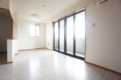 【居間・リビング】 | バイオレットガーデン B