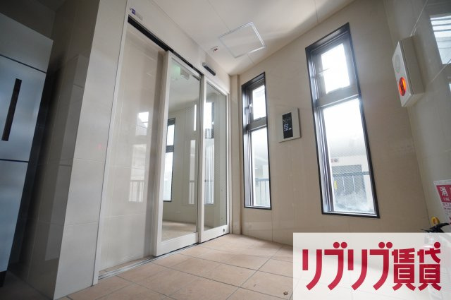 ヒルズ要町のエントランス