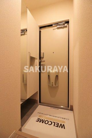 プチフルールの玄関|2021年撮影。現況と異なる場合がございます。