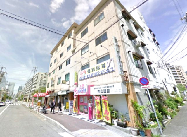 西山ハイツ　の外観