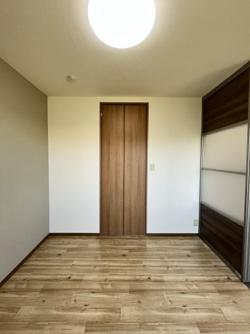 ヴィラージュ　B棟の洋室