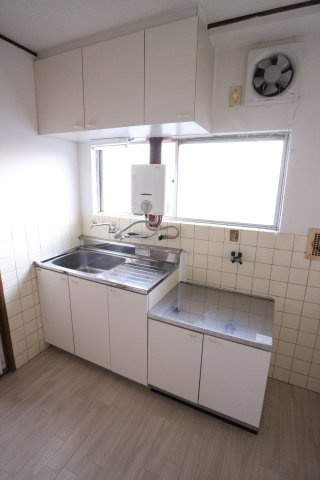 中西マンションのキッチン