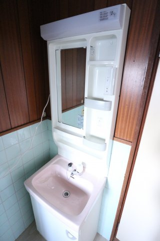 中西マンションの洗面所