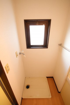 【設備】 | サワーハイツ萩原天神 | 室内洗濯機置場