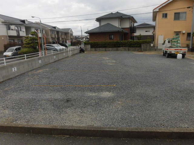 先石駐車場の外観