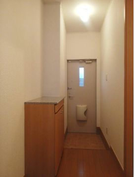 レジデンス細野Ⅰの玄関