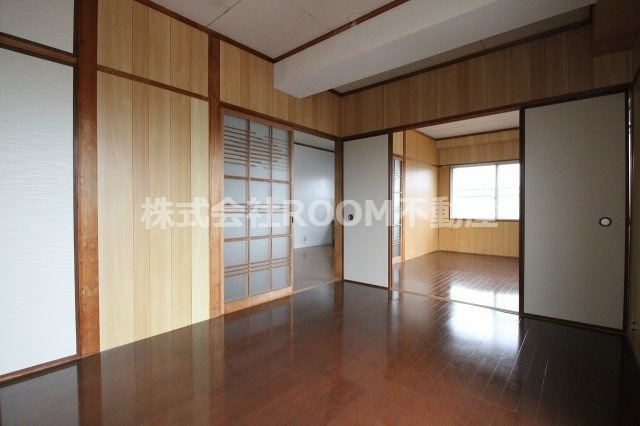 丸久第10ビルの洋室