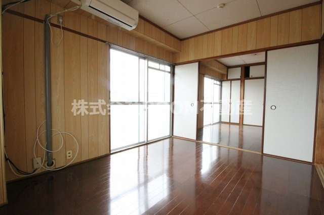 丸久第10ビルの洋室