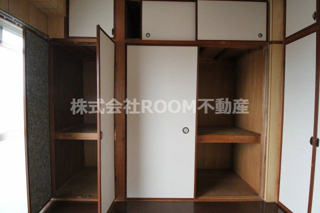 丸久第10ビルの収納