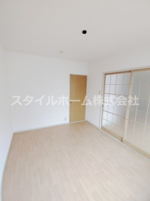 【寝室】 | サンライズフジC | 落ち着いて過ごせるお部屋なので、寝室にいかがでしょうか