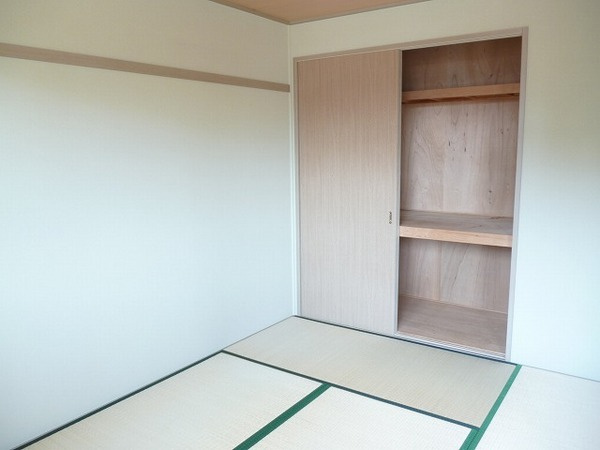 メゾンソレイユBの庭