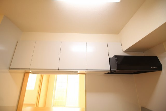 アスカ Fのキッチン|同施工会社同型タイプの別のお部屋です