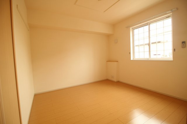 アスカ Fの寝室|同施工会社同型タイプの別のお部屋です