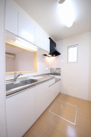アスカ Fのキッチン|同施工会社同型タイプの別のお部屋です
