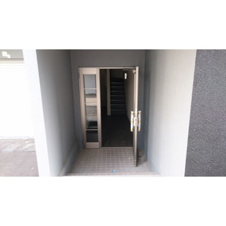 【エントランス】