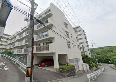 【外観】 | 緑地公園パークマンション | 【現地写真】総戸数22戸のマンションです♪