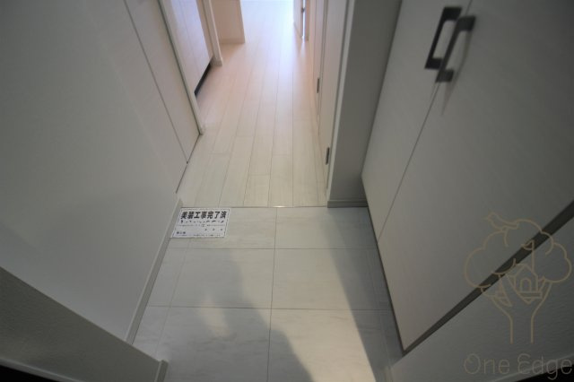 S-RESIDENCE新大阪WESTの玄関