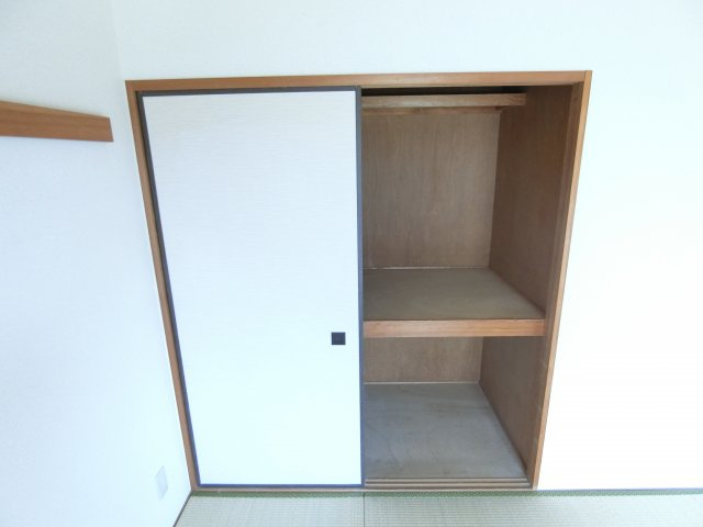 サンパレス21泉北の収納|同マンション別部屋