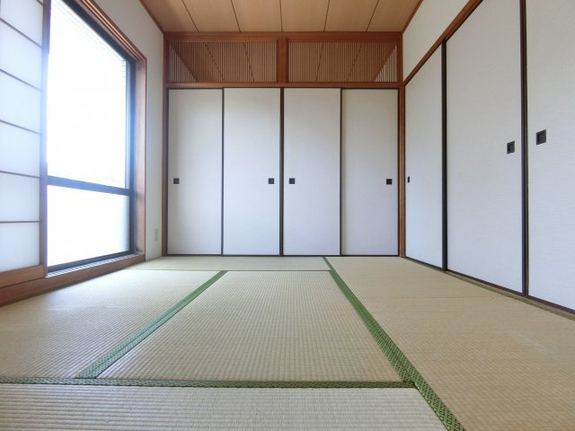 サンパレス21泉北の和室|同マンション別部屋