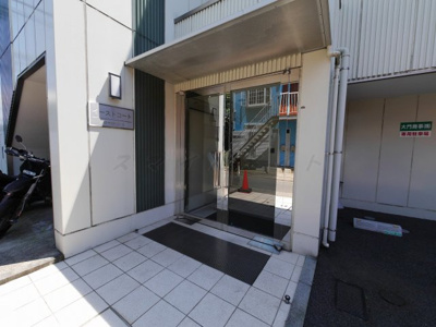 【エントランス】 | イーストコート