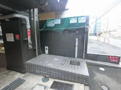 【その他共用部分】 | ビッグヴァン新横浜 | ゴミ置場です。