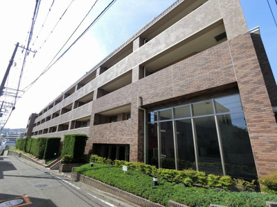 【外観】 | シティハウス上大岡 | 総戸数３６戸、平成１７年１１月築、管理人は巡回勤務につき管理体制良好です♪