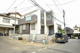 【外観】 | 白を基調とした落ち着きのある雰囲気を演出した新築物件！