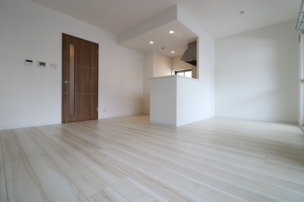 コンフォールパレ新町二条の居間・リビング