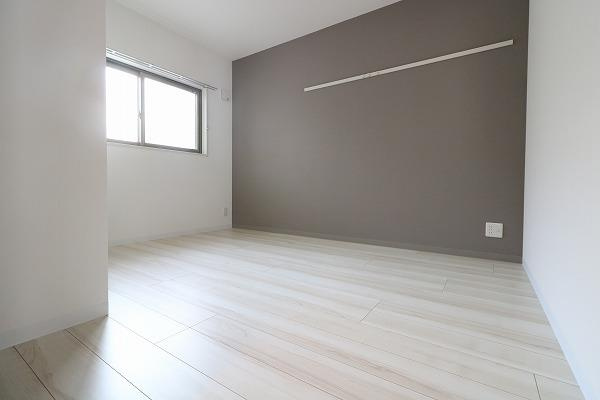 コンフォールパレ新町二条の寝室|洋室