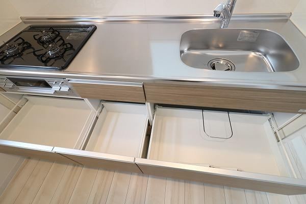 コンフォールパレ新町二条のキッチン